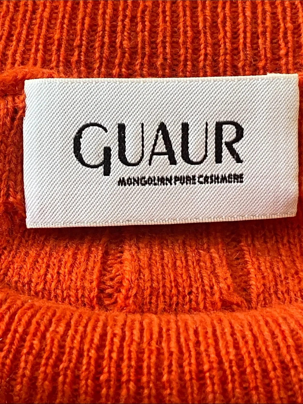 GUAUR Cashmere Cable Knit Short Sleeve Sweater in Bright Orange, Size Medium - Picture 3 of 12